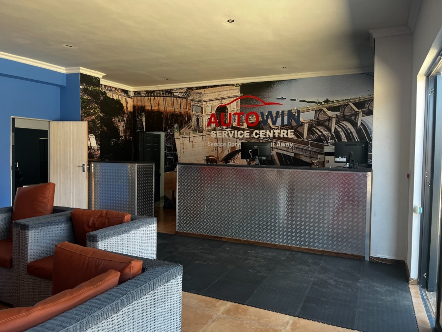 To Let commercial Property for Rent in Melodie North West